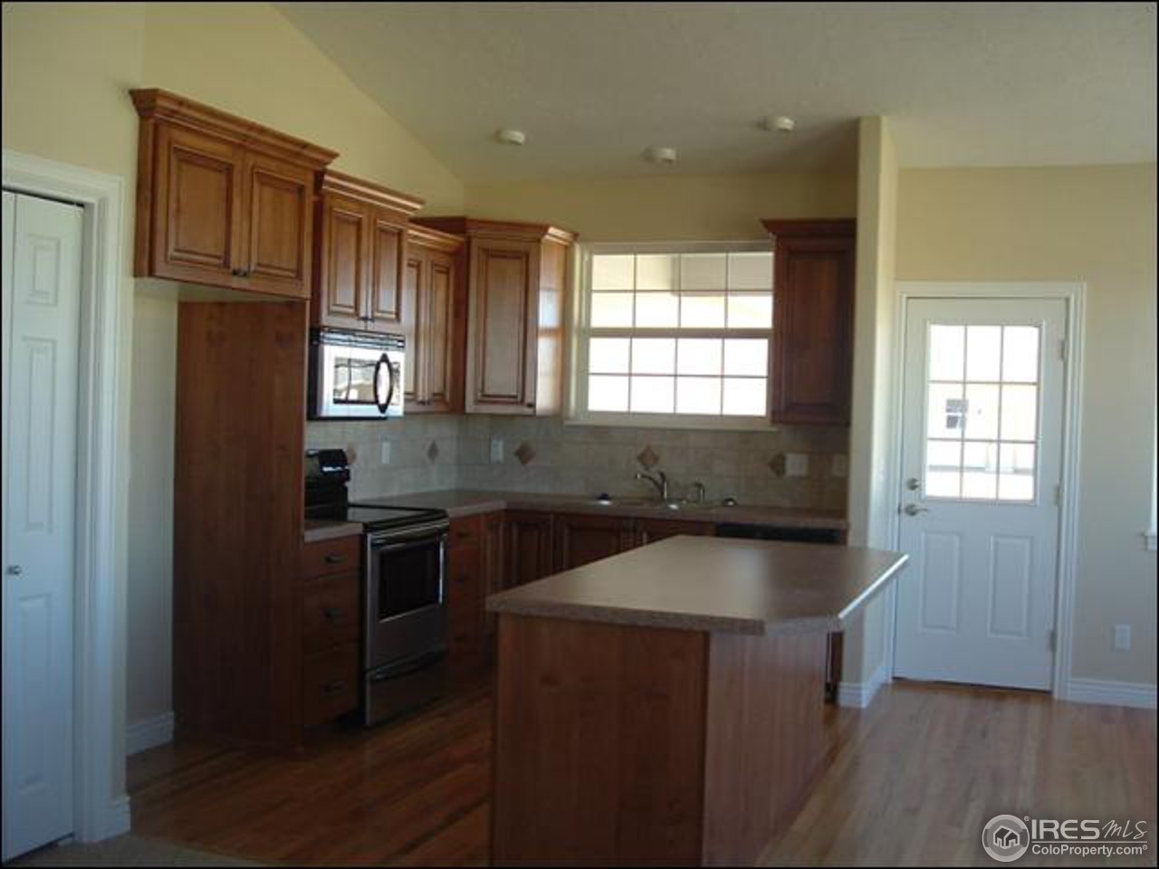 214 Ridge Road Eaton, CO 80615 - Photo 4 of 8 Gallery Image 4