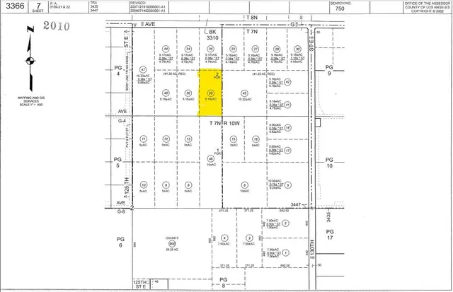 a picture of a bathroom