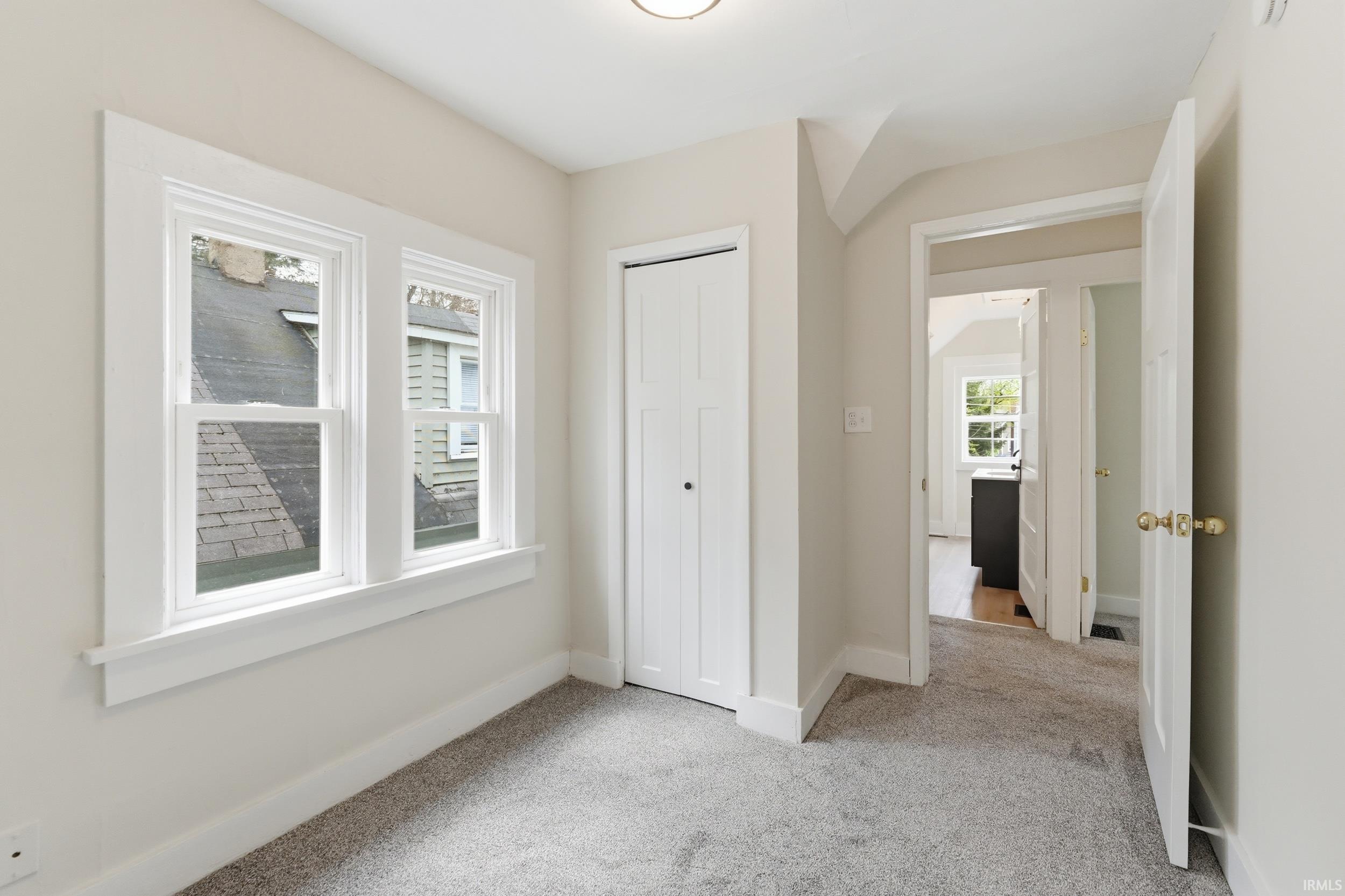 229 Center Street Fort Wayne, IN 46808 - Photo 22 of 36