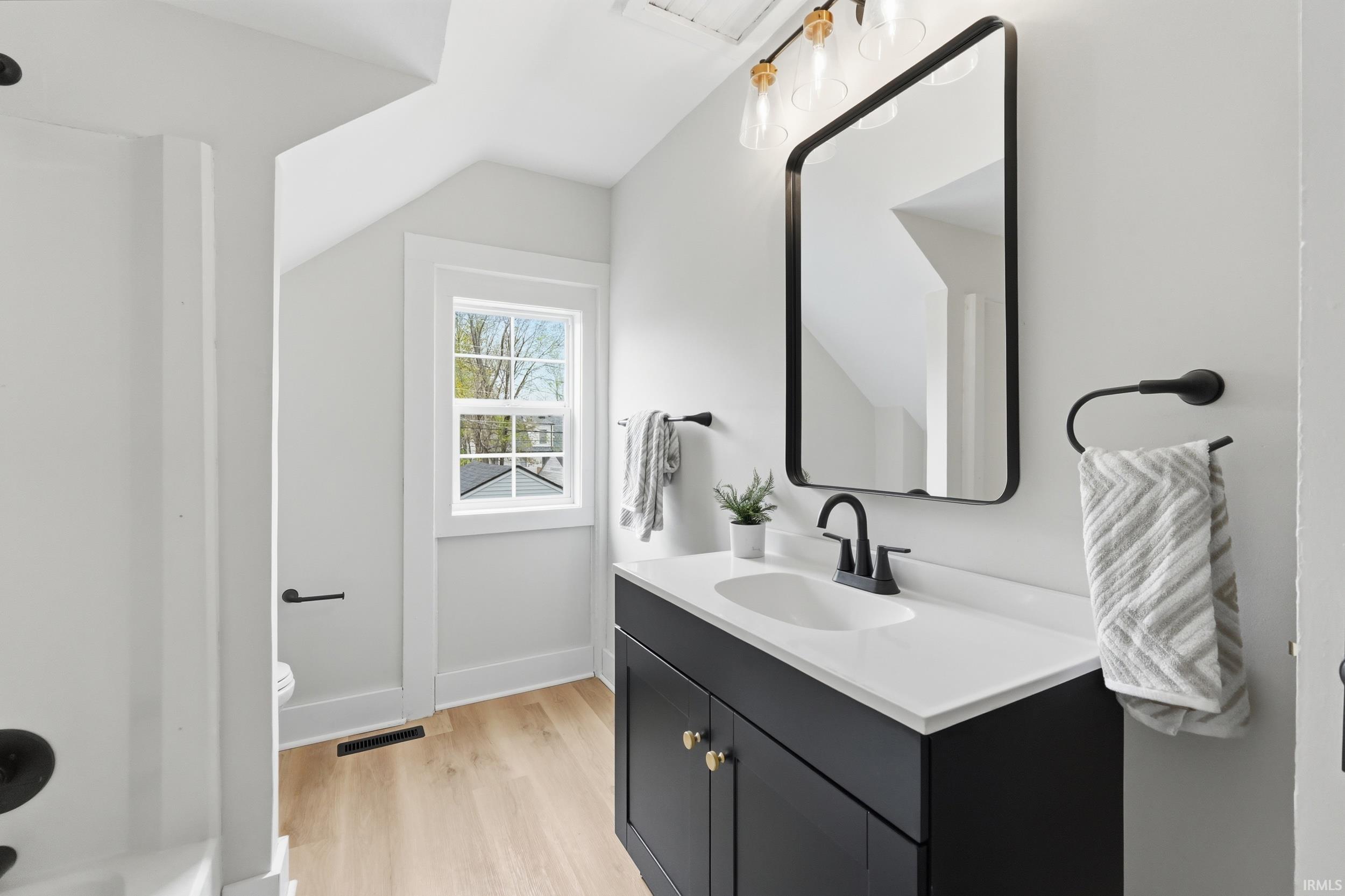 229 Center Street Fort Wayne, IN 46808 - Photo 23 of 36