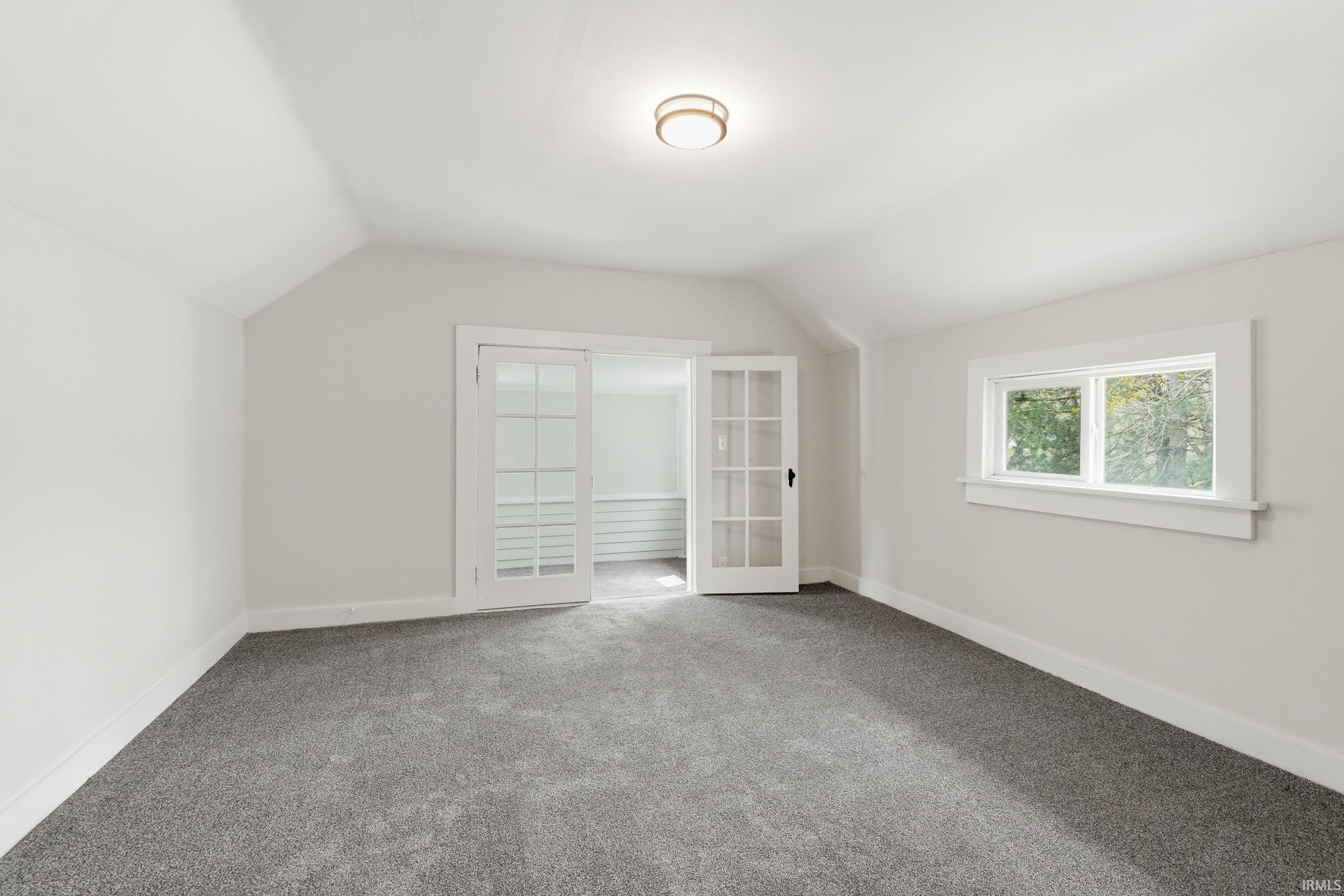 229 Center Street Fort Wayne, IN 46808 - Photo 28 of 36