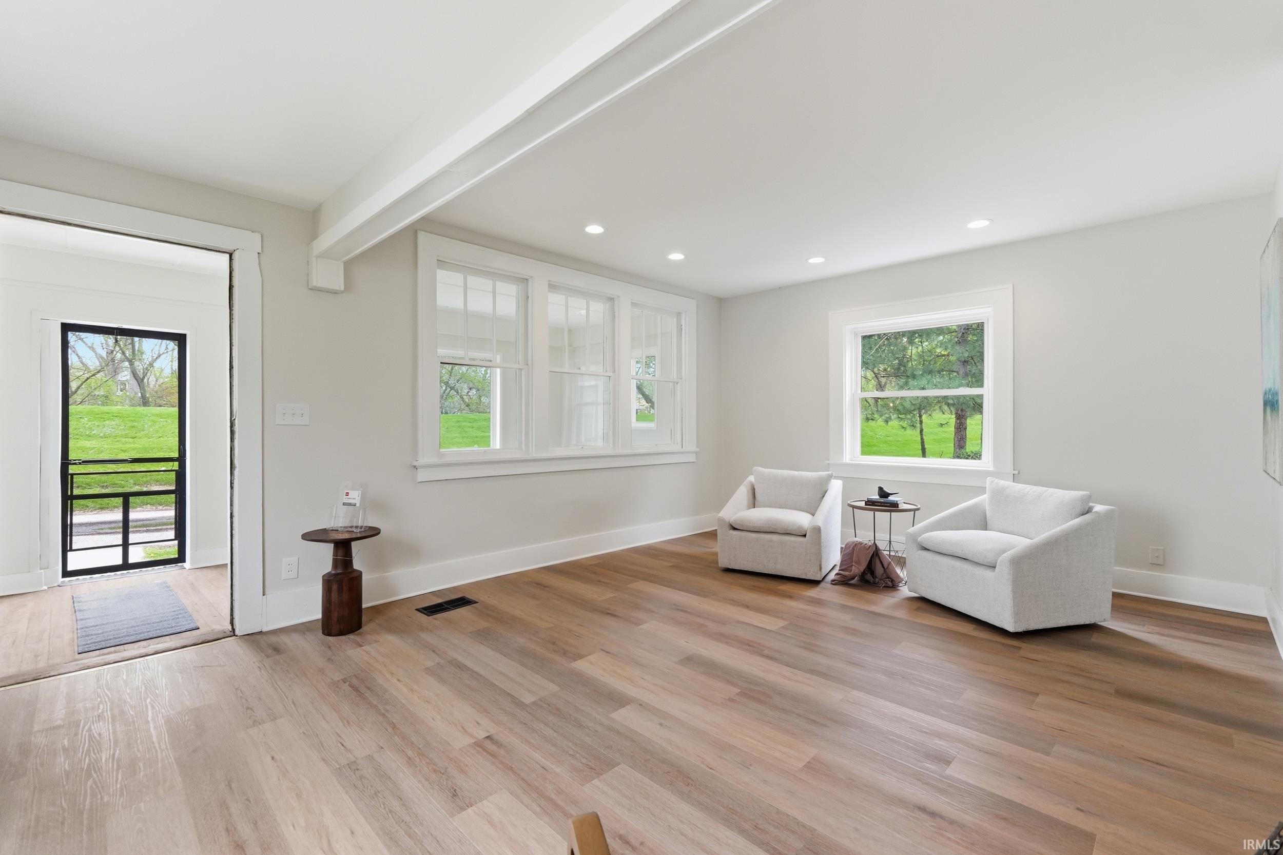 229 Center Street Fort Wayne, IN 46808 - Photo 8 of 36