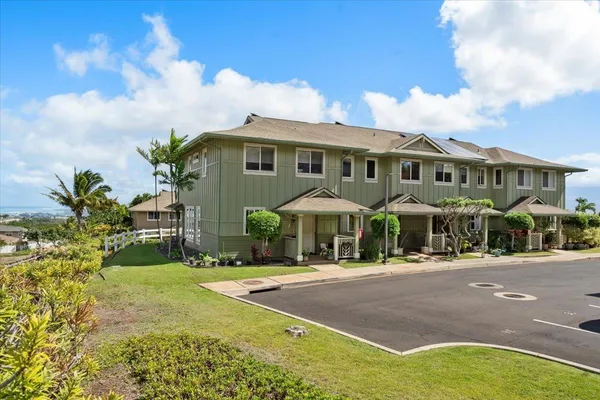 $4,200 | 7 Kaloapelu Way, Unit 4B, Wailuku, HI 96793