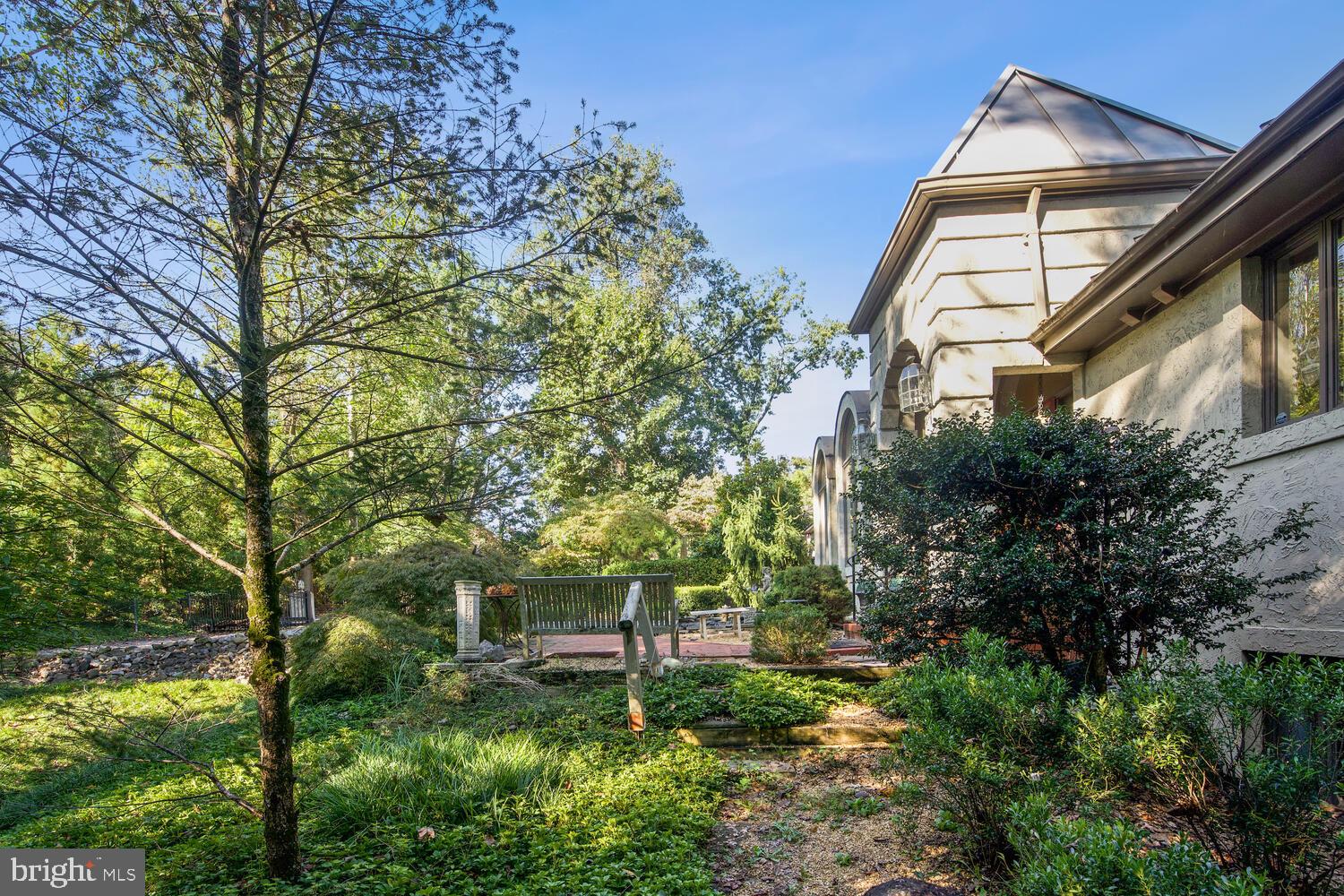 6205 Poe Road Bethesda, MD 20817 - Photo 36 of 44 Yard View