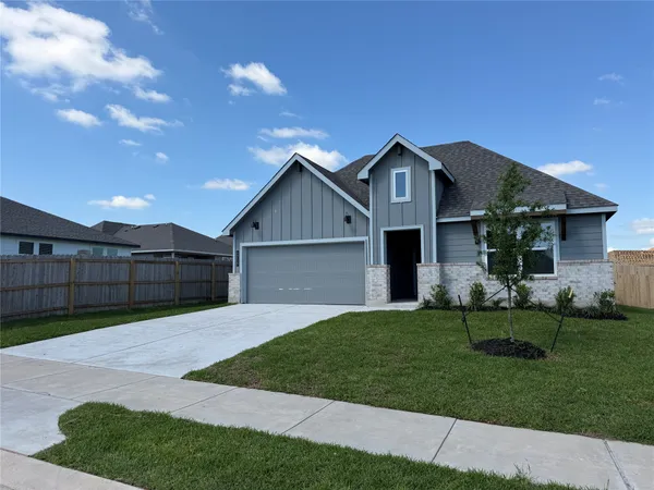 $271,937 | 1715 San Jacinto Drive, Brenham, TX 77833