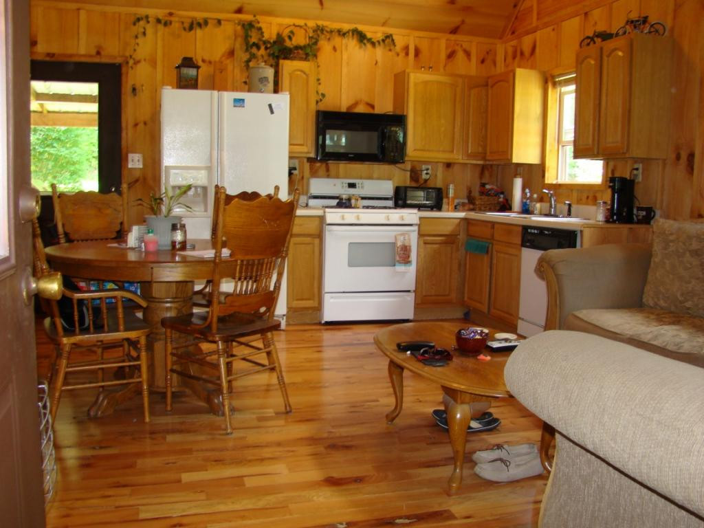 123 Fiddlers Branch Road Hampton, TN 37658 - Photo 19 of 36 Photo 19