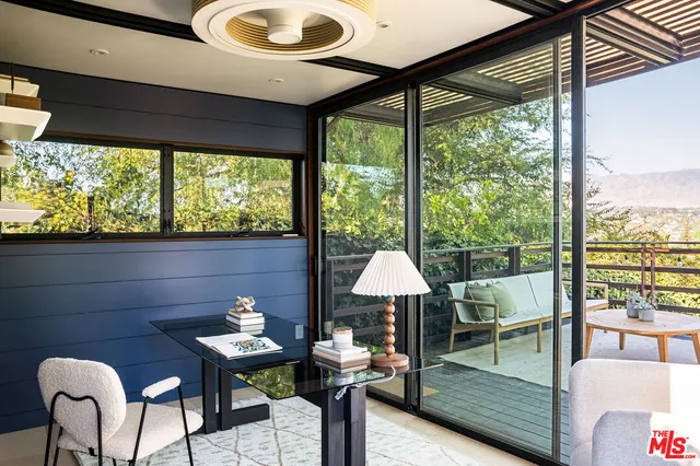 a house view with a outdoor space