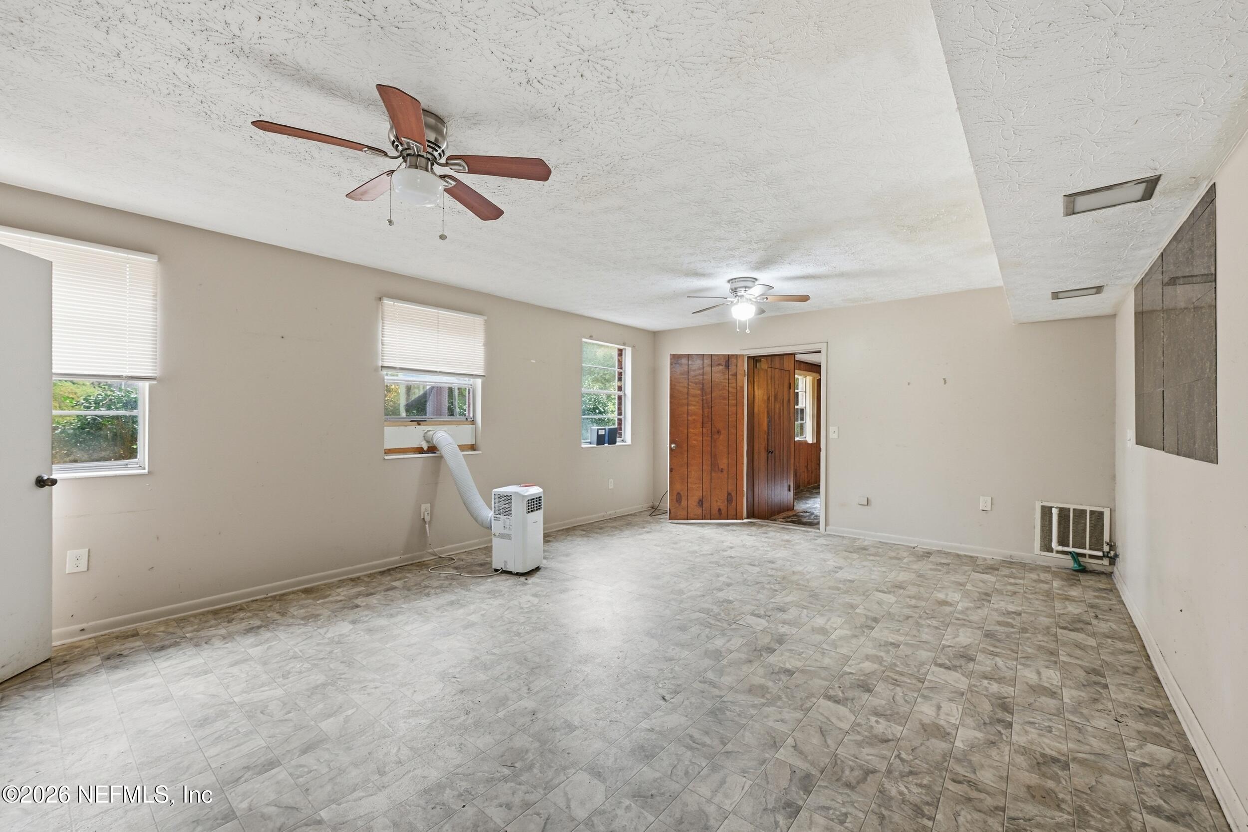 477 Pringle Road Jacksonville, FL 32234 - Photo 11 of 40 477 pringle rd013
