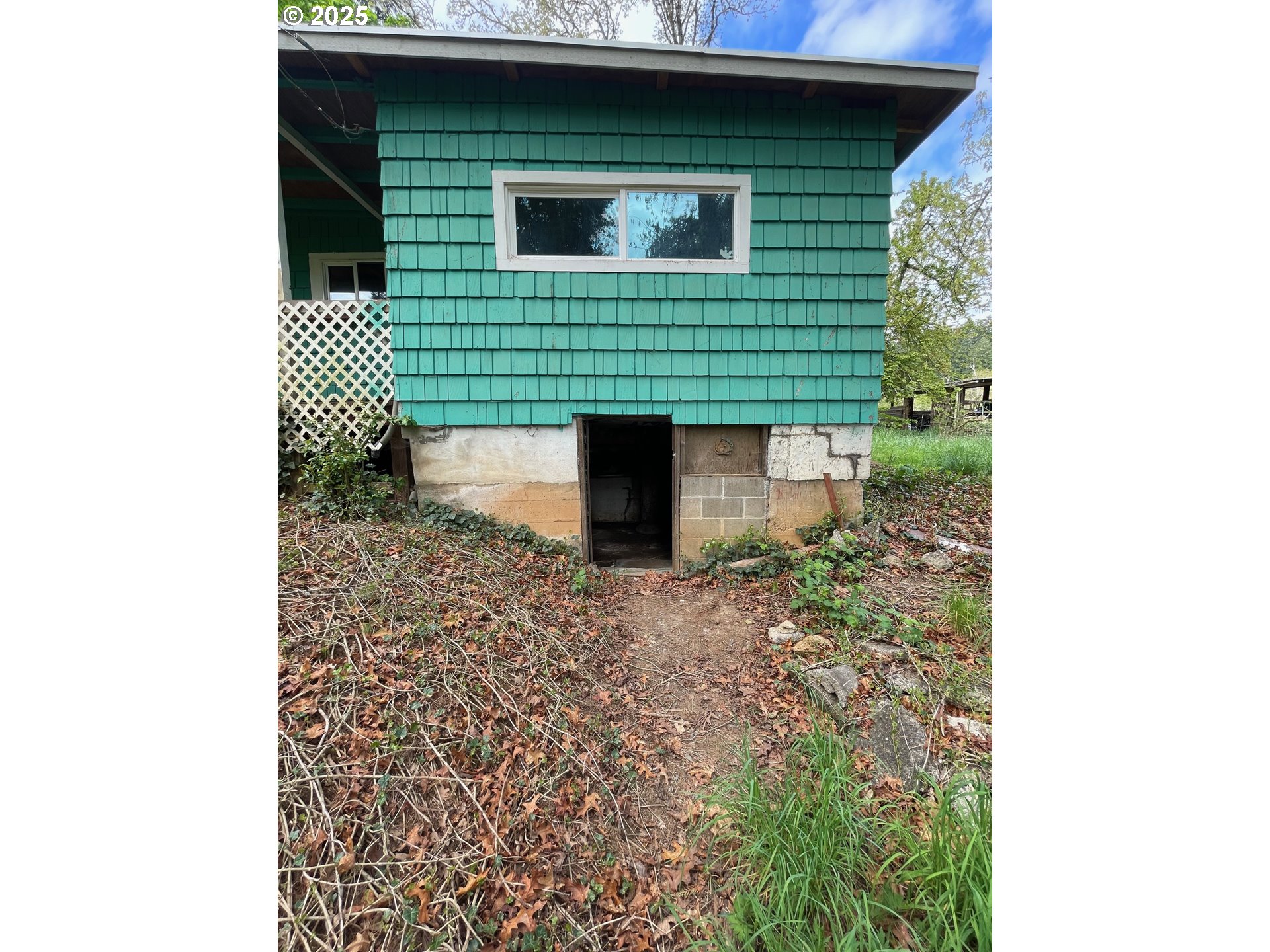 32683 West Saginaw Road Cottage Grove, OR 97424 - Photo 18 of 22 Crawl Space