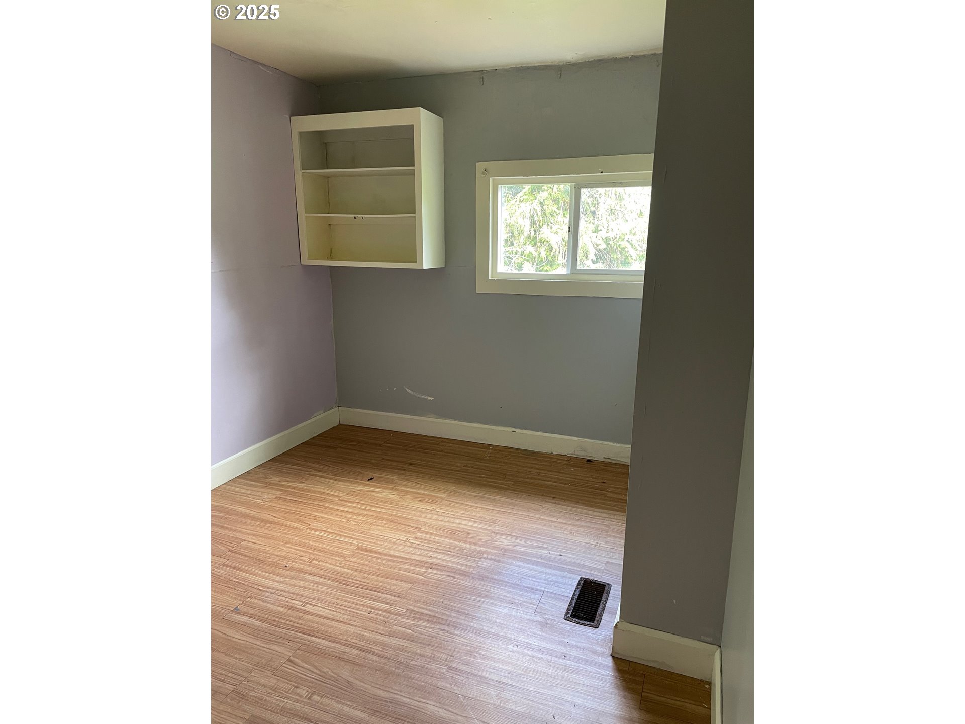 32683 West Saginaw Road Cottage Grove, OR 97424 - Photo 9 of 22 Bedroom