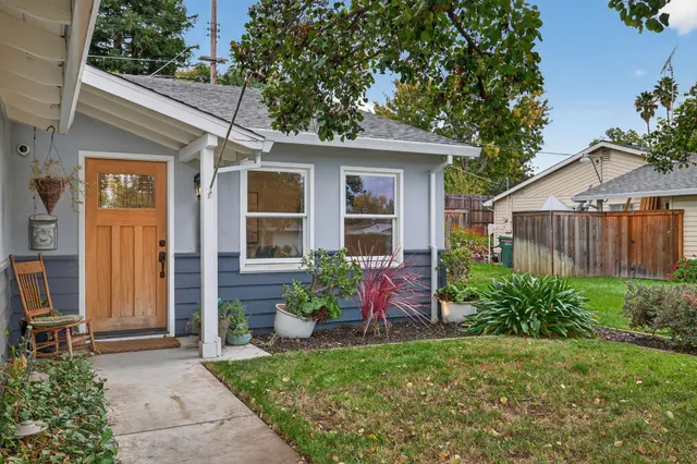 $520,000 | 6304 Edgerton Way, Carmichael, CA 95608