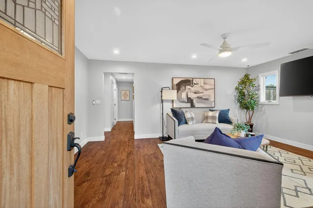 $520,000 | 6304 Edgerton Way, Carmichael, CA 95608