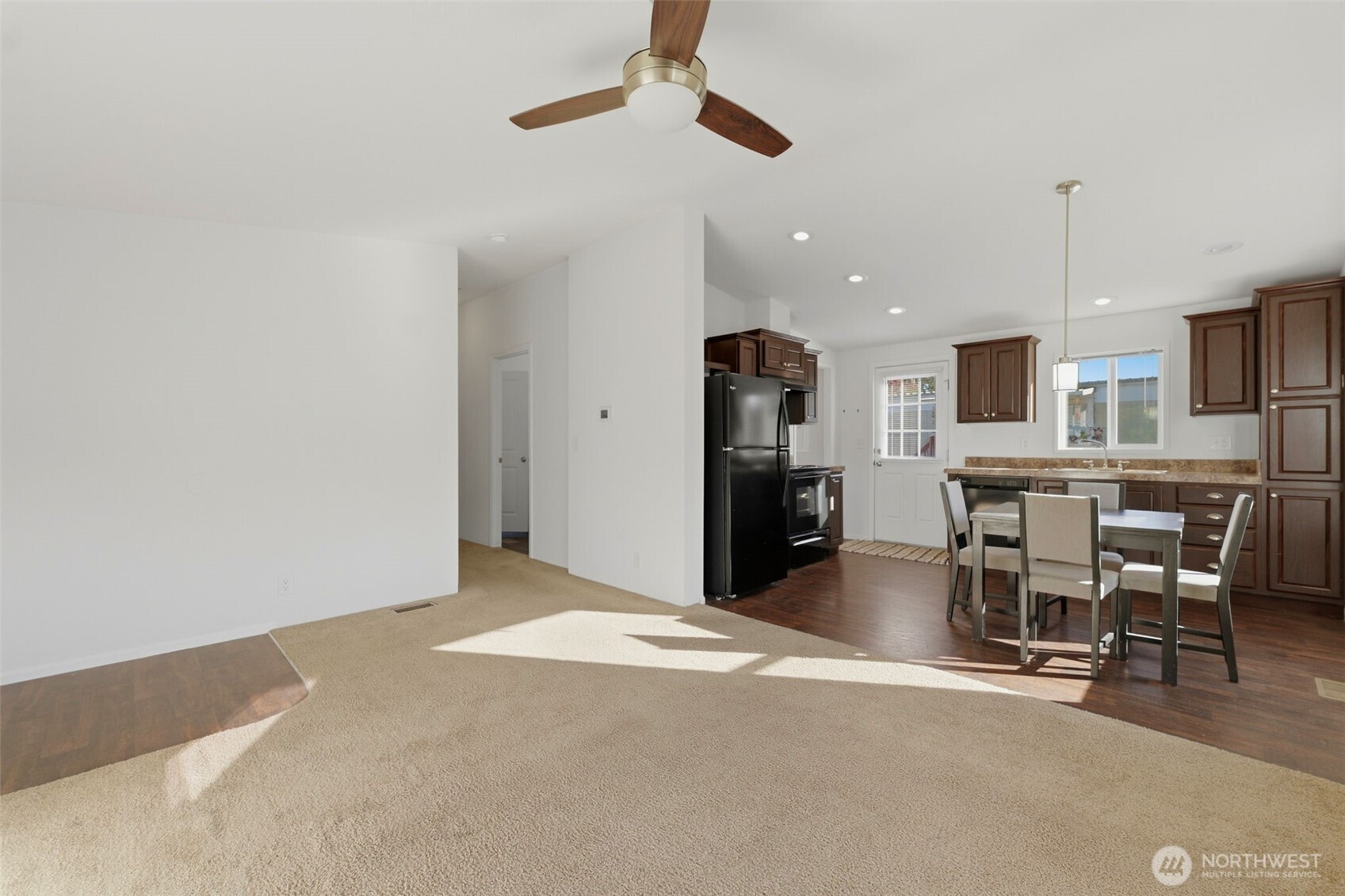 512 Southwest Berry Lake Road, Unit 26 Port Orchard, WA 98367 - Photo 14 of 33 Gallery Image 14