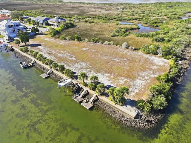 $439,900 | 7034 Southwind Drive, Hudson, FL 34667