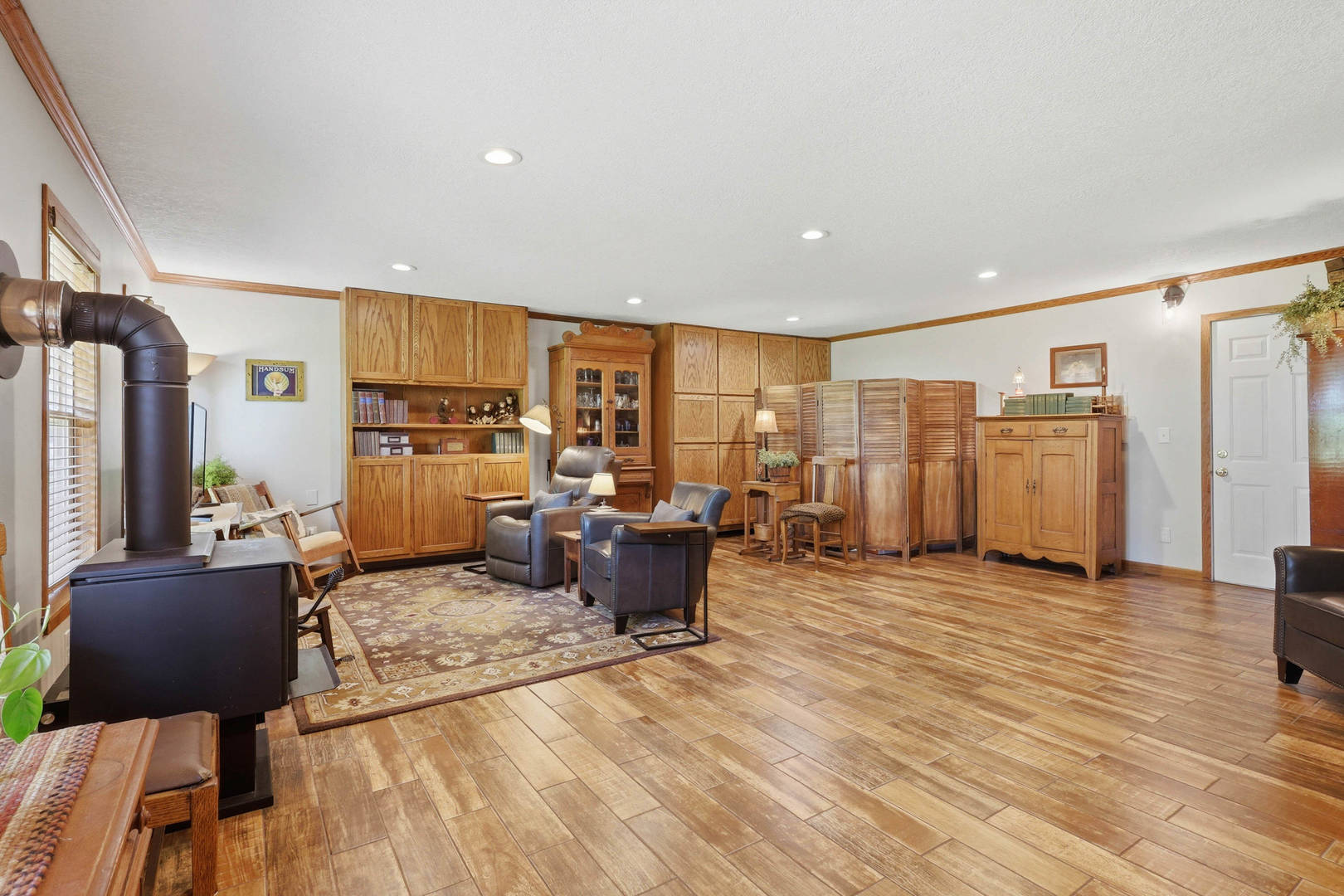 6205 West Kimberly Road Davenport, IA 52806 - Photo 13 of 39