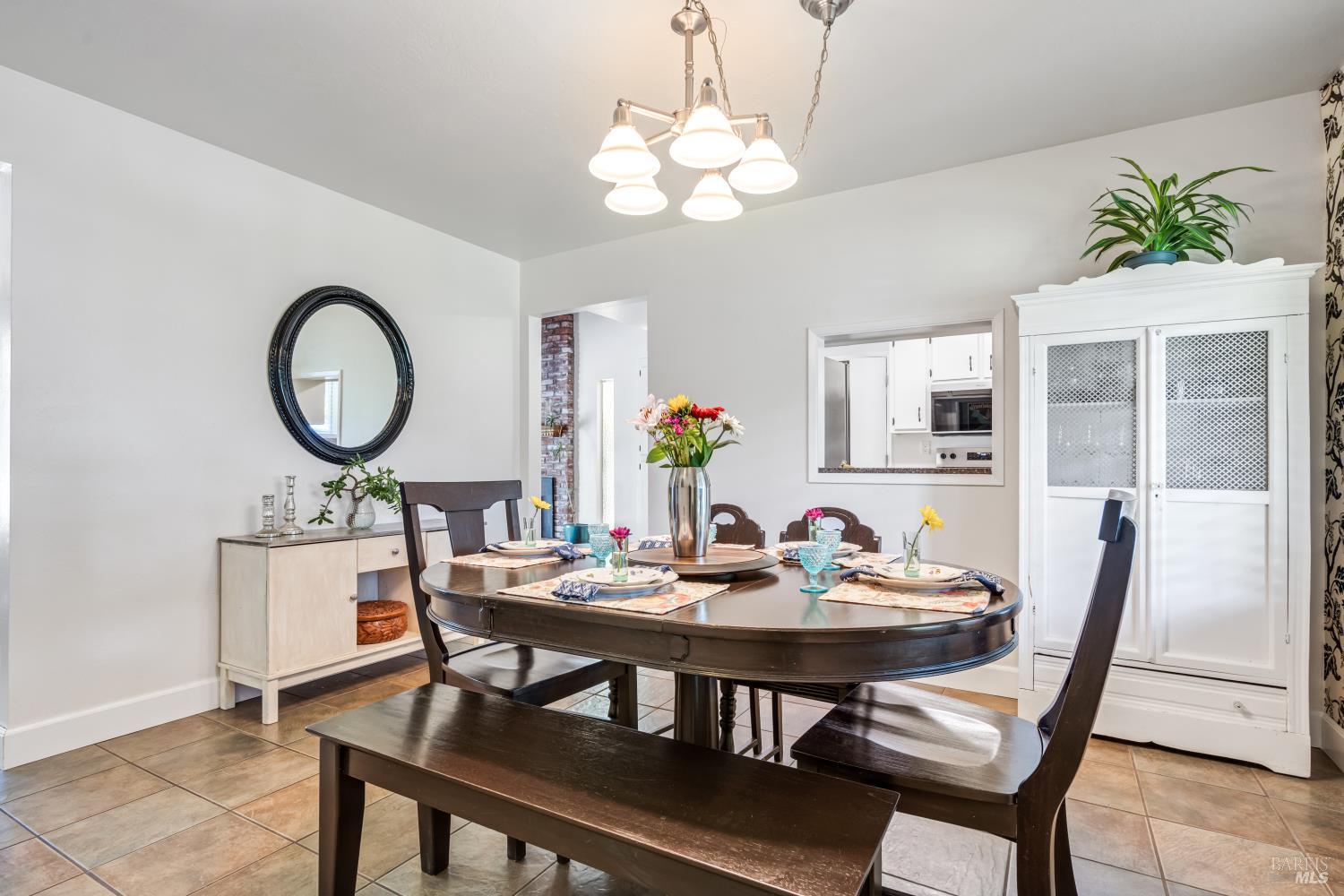 6537 Birch Drive Santa Rosa, CA 95404 - Photo 5 of 29