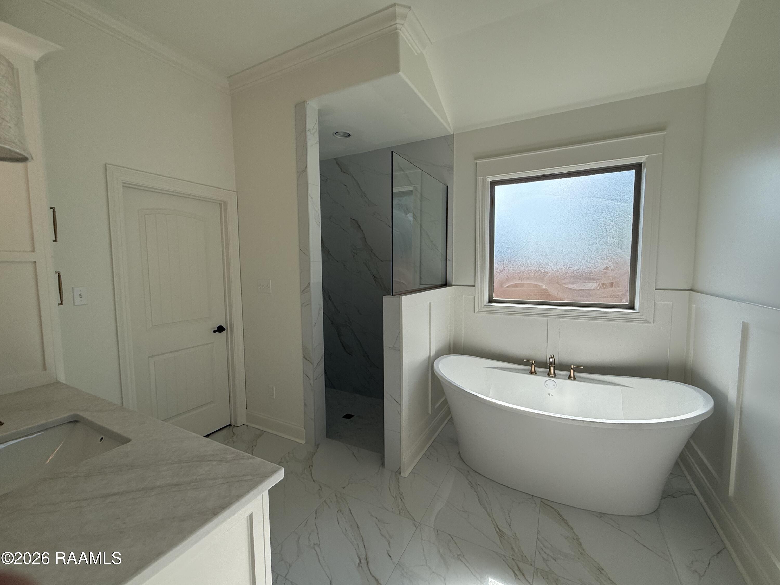 202 Spring Meadow Drive Broussard, LA 70518 - Photo 8 of 23 Primary Bathroom