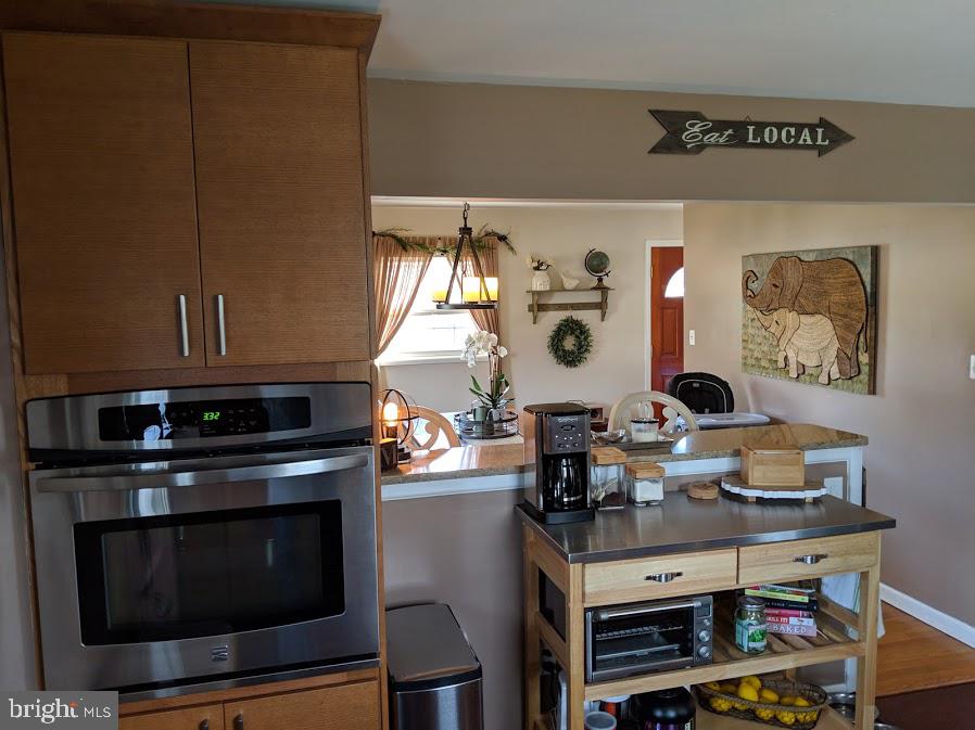 119 Devonshire Road Wilmington, DE 19803 - Photo 18 of 37 Stainless steel wall oven and extra cabinetry!