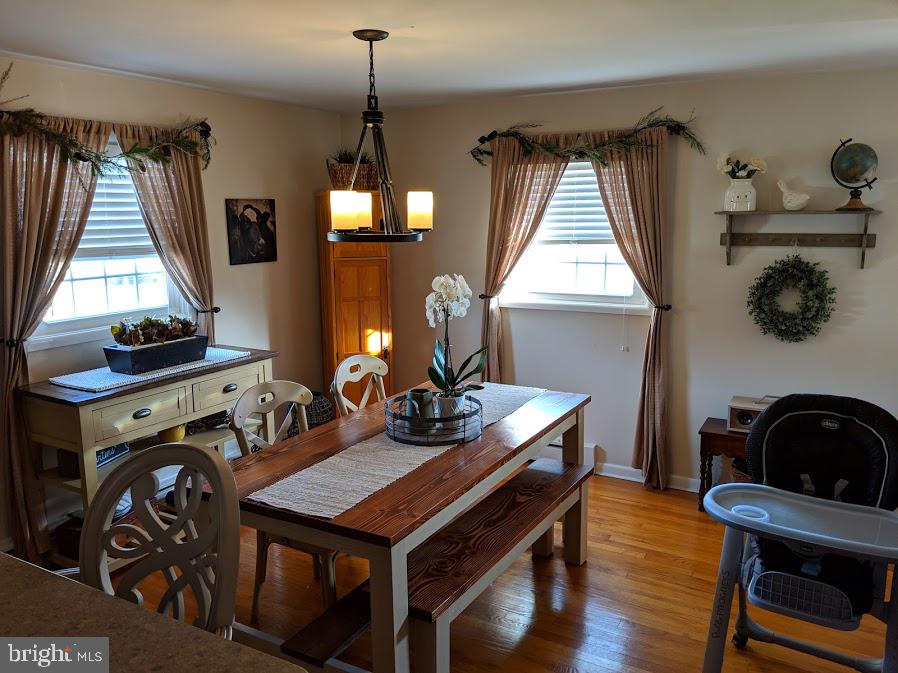 119 Devonshire Road Wilmington, DE 19803 - Photo 19 of 37 Beautiful dining room with gleaming hardwoods!