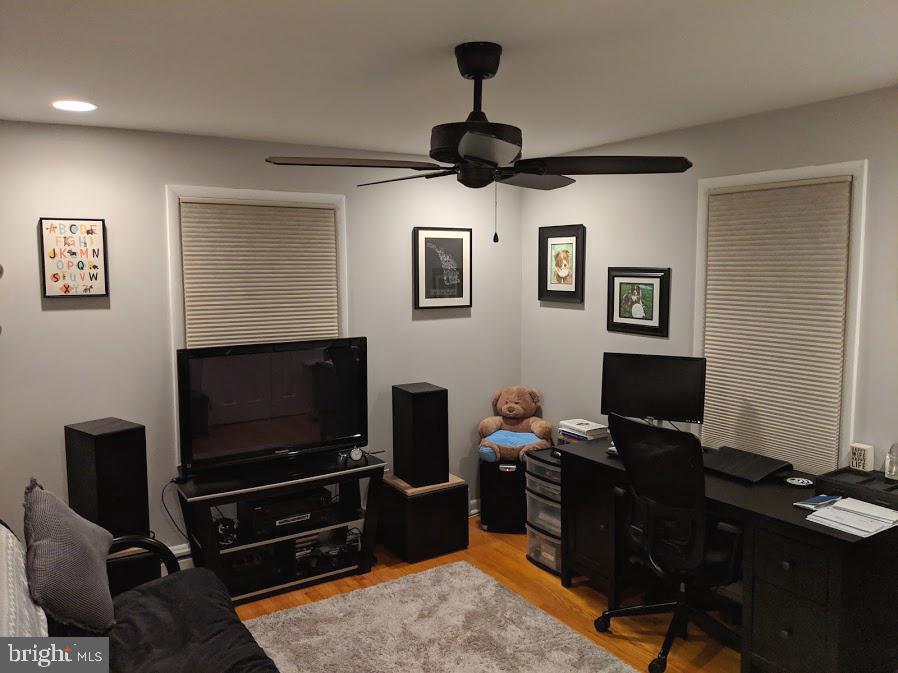 119 Devonshire Road Wilmington, DE 19803 - Photo 21 of 37 First floor bedroom, den or office w/ceiling fan!
