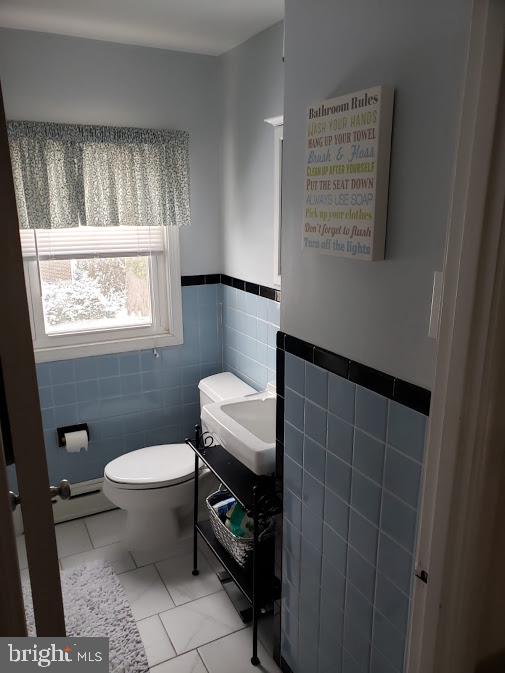 119 Devonshire Road Wilmington, DE 19803 - Photo 25 of 37 2nd floor full bathroom with tub.