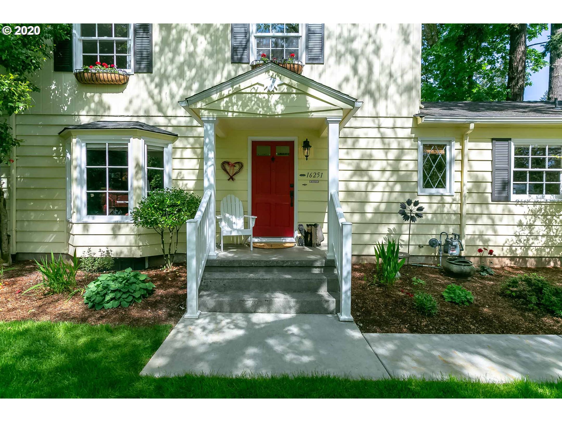 16251 Reese Road Lake Oswego, OR 97035 - Photo 3 of 32 Gallery Image 3