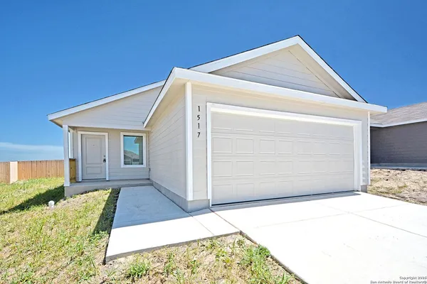 $1,565 | 1517 Hummock Steep, New Braunfels, TX 78130