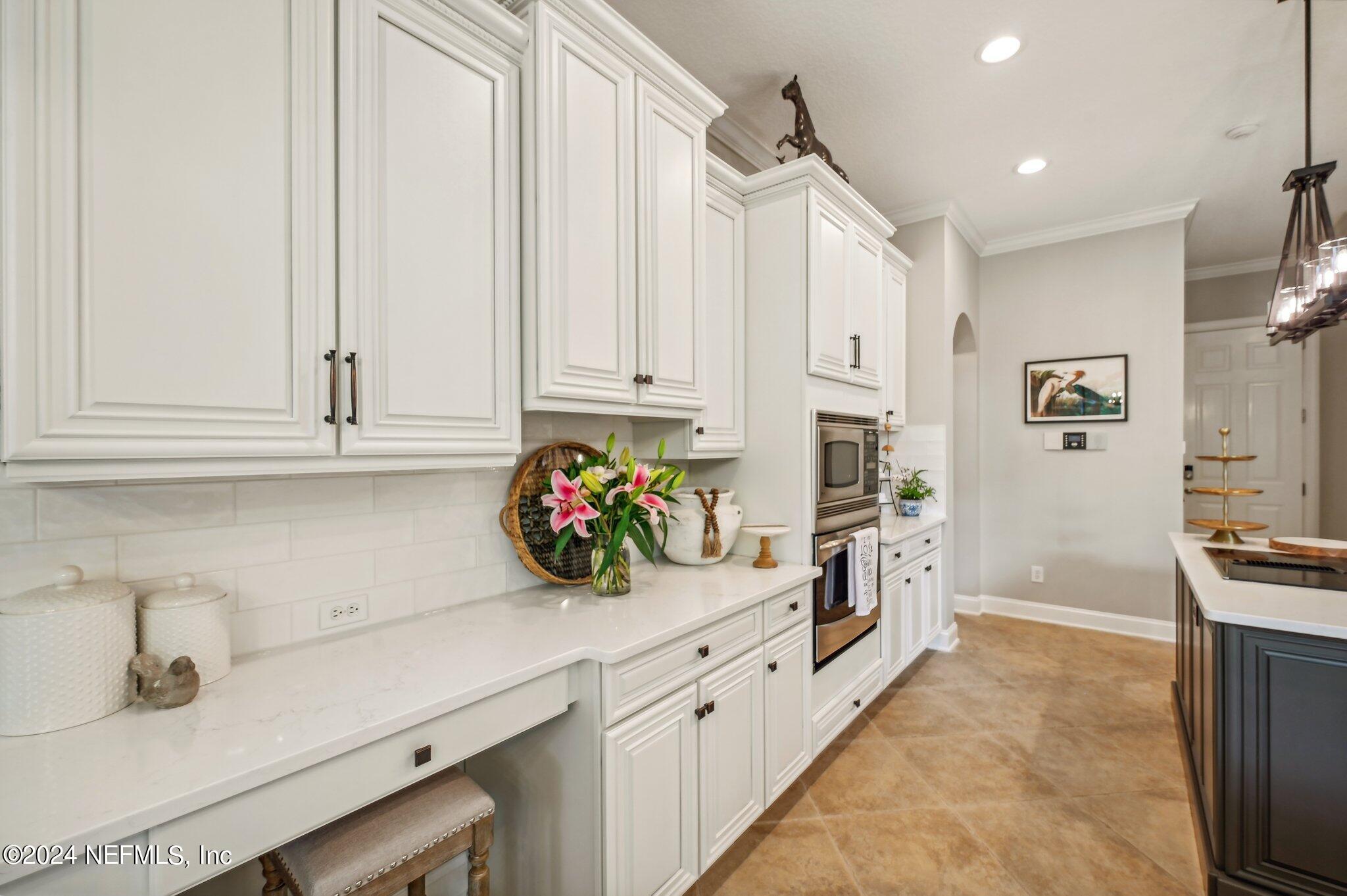283 Stonewell Drive St. Johns, FL 32259 - Photo 27 of 72 Quartz counters and custom backsplash