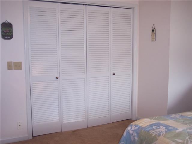 4001 Anderson Road, Unit D74 Nashville, TN 37217 - Photo 9 of 17 Another view of the second bedroom