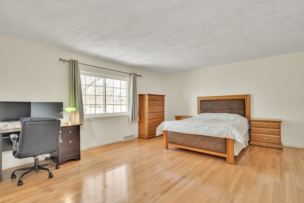 19 April Lane, Unit 19 Lexington, MA 02421 - Photo 24 of 39