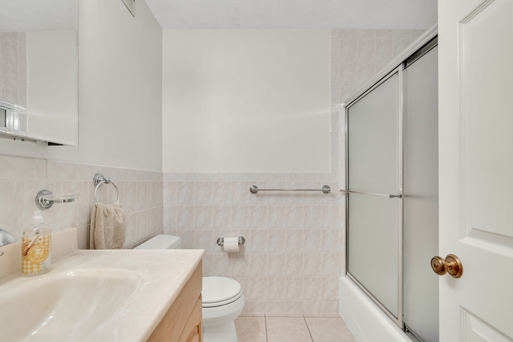 19 April Lane, Unit 19 Lexington, MA 02421 - Photo 29 of 39