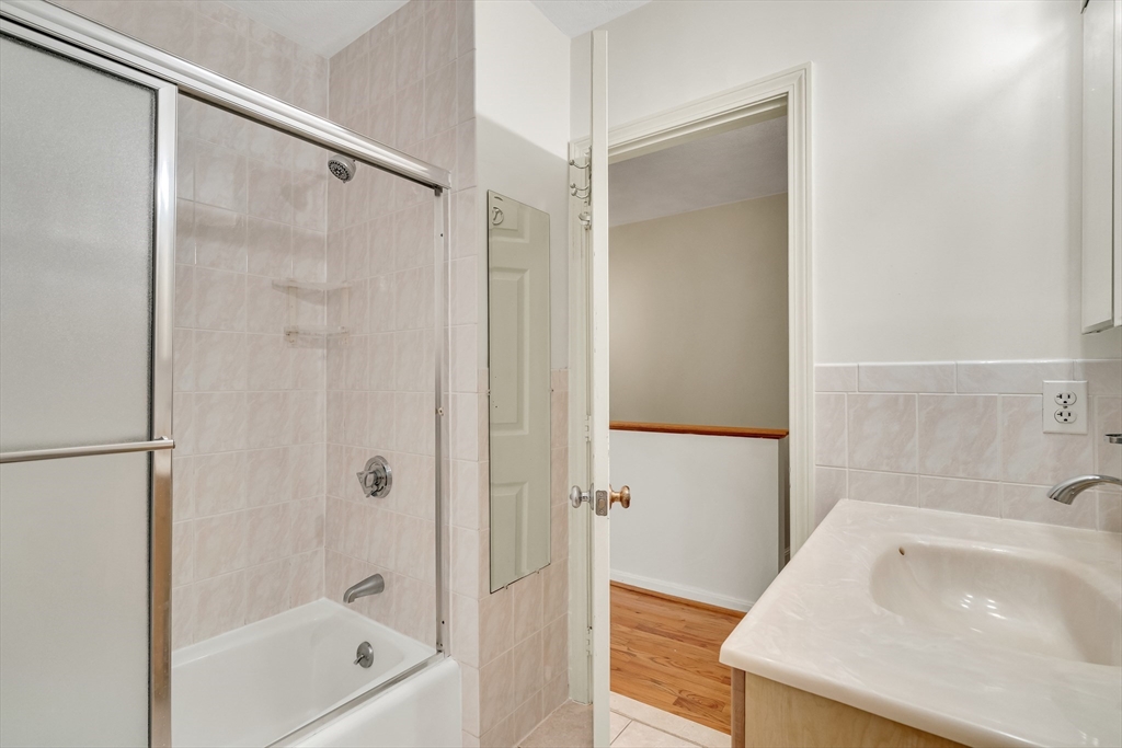 19 April Lane, Unit 19 Lexington, MA 02421 - Photo 30 of 39