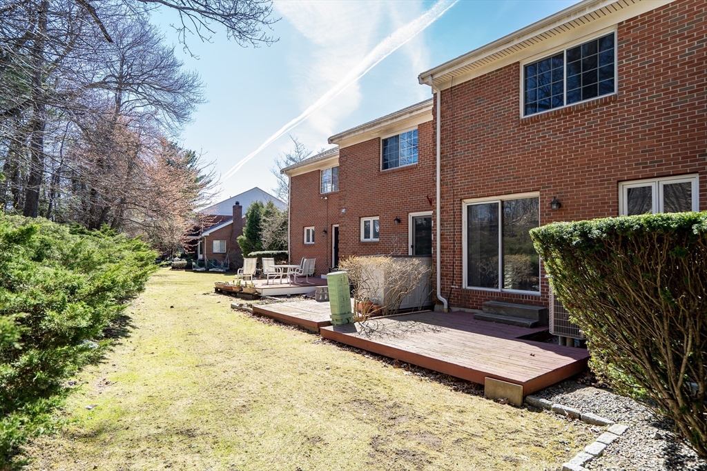 19 April Lane, Unit 19 Lexington, MA 02421 - Photo 37 of 39