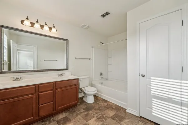 $2,095 | 3306 Putnam Fields, Converse, TX 78109