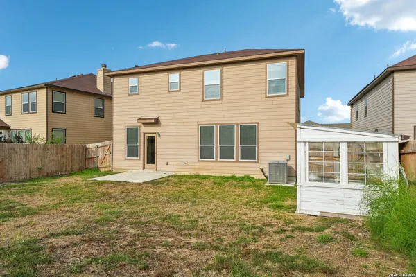 $2,095 | 3306 Putnam Fields, Converse, TX 78109