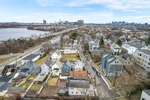 $950,000 | 61 East Albion Street, Somerville, MA 02145