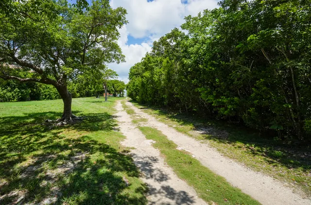 $4,975,000 | 75750 Overseas Highway, Islamorada, FL 33036
