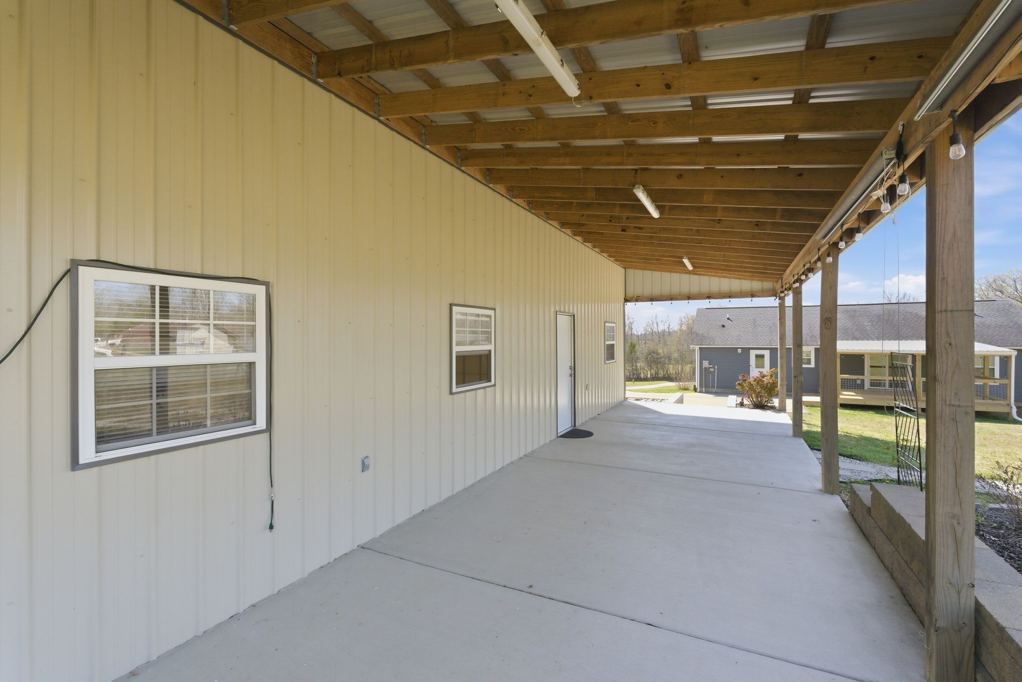 1041 Twin Creek Road Charlotte, TN 37036 - Photo 37 of 66