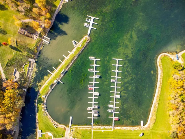 a view of an outdoor space