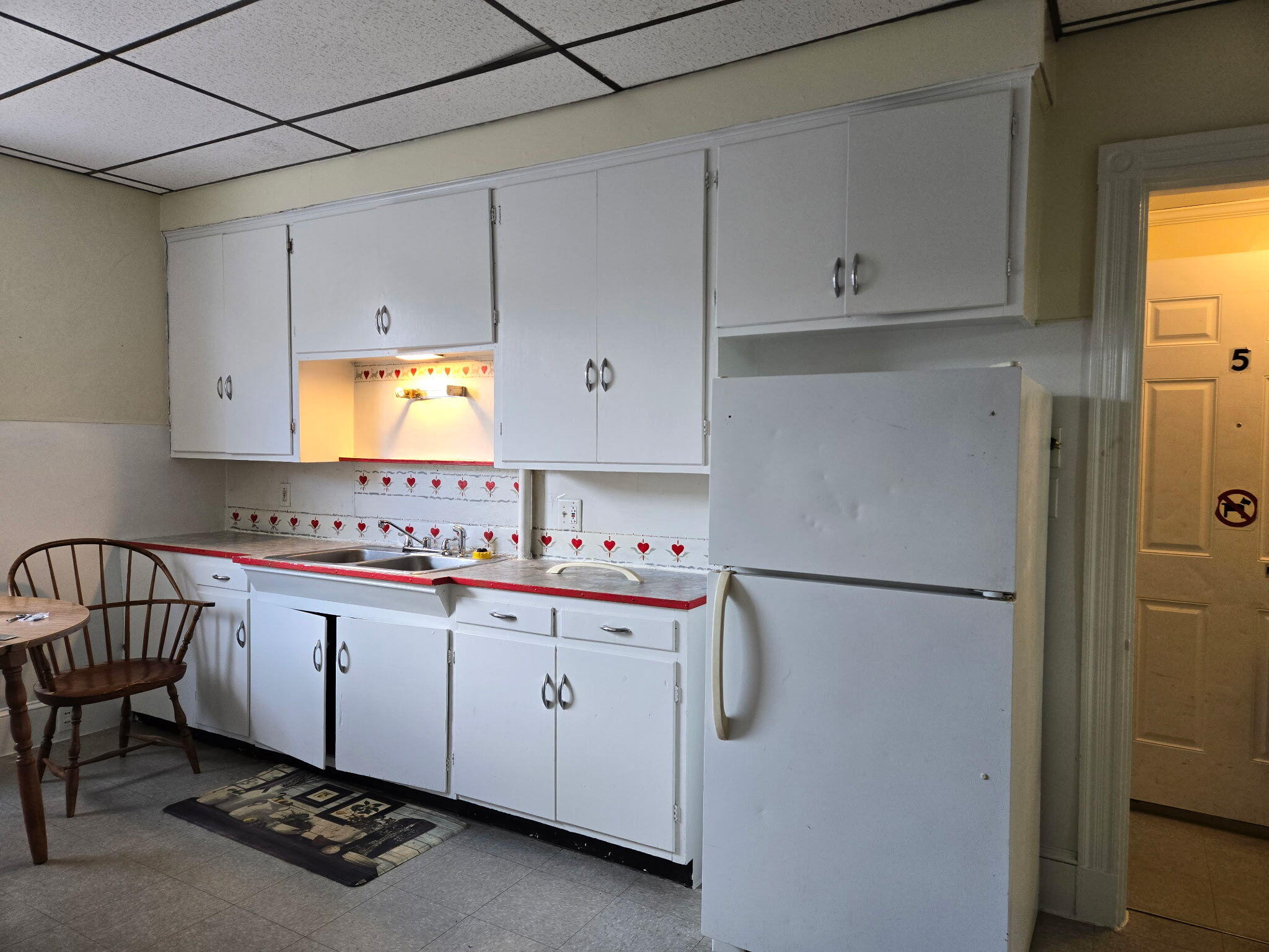 92 Pine Street Lewiston, ME 04240 - Photo 5 of 16 IMG_20251008_132444 (9)