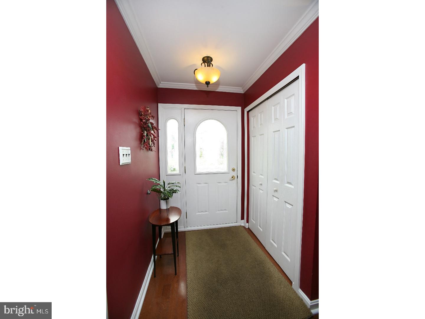20 Hartford Road Sewell, NJ 08080 - Photo 2 of 25