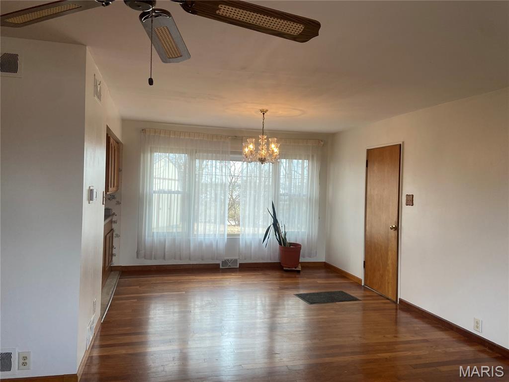 7 Wayne Street St. Charles, MO 63301 - Photo 4 of 13