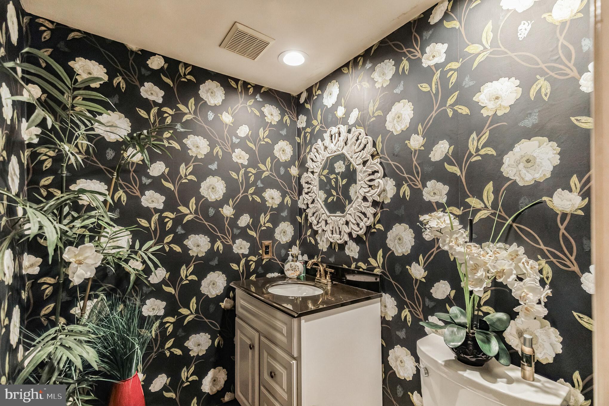 7393 Ridge Avenue Philadelphia, PA 19128 - Photo 14 of 32 Gallery Image 14