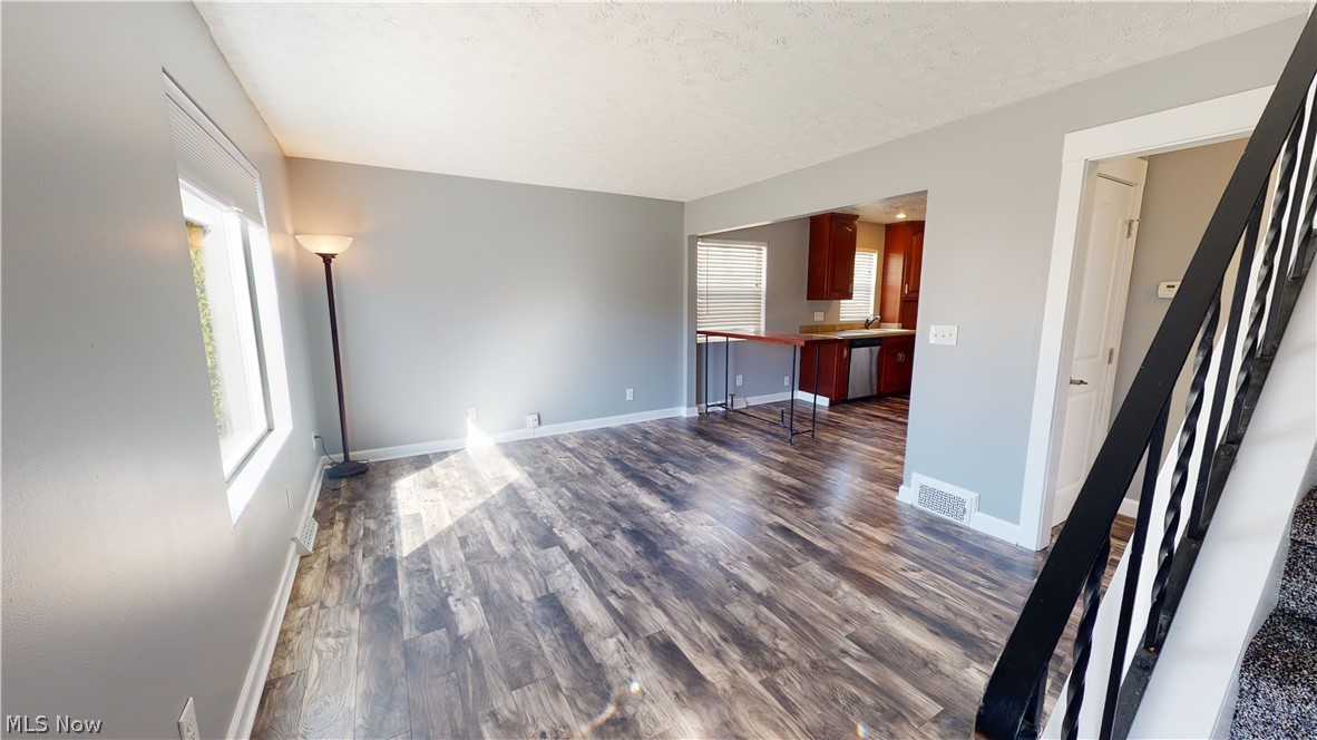 1523 Mapledale Road Wickliffe, OH 44092 - Photo 3 of 25 Gallery Image 3