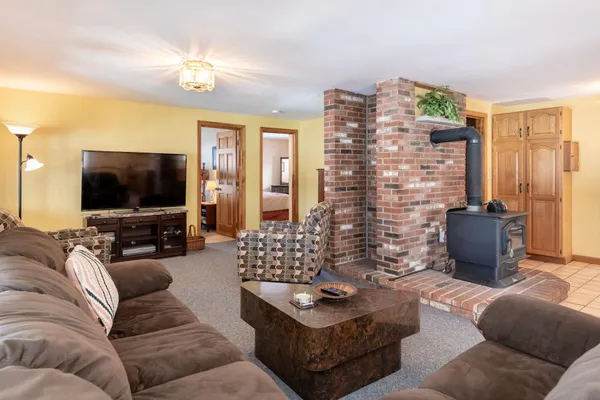 $2,000,000 | 88 Sunset Drive, Belmont, NH 03220