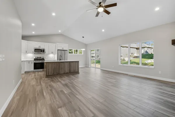 $484,900 | 806 Saddle, Portage, WI 53901