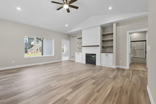 $489,900 | 806 Saddle, Portage, WI 53901