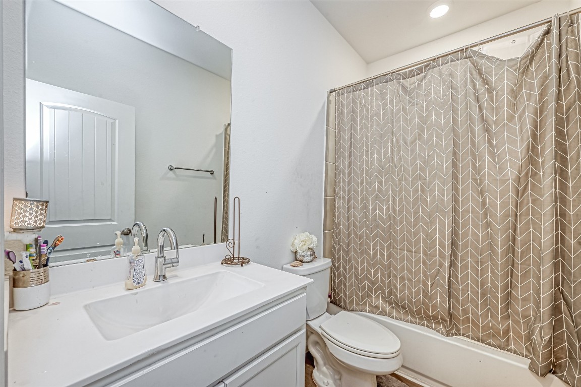 9435 Klein Lane Houston, TX 77044 - Photo 14 of 16