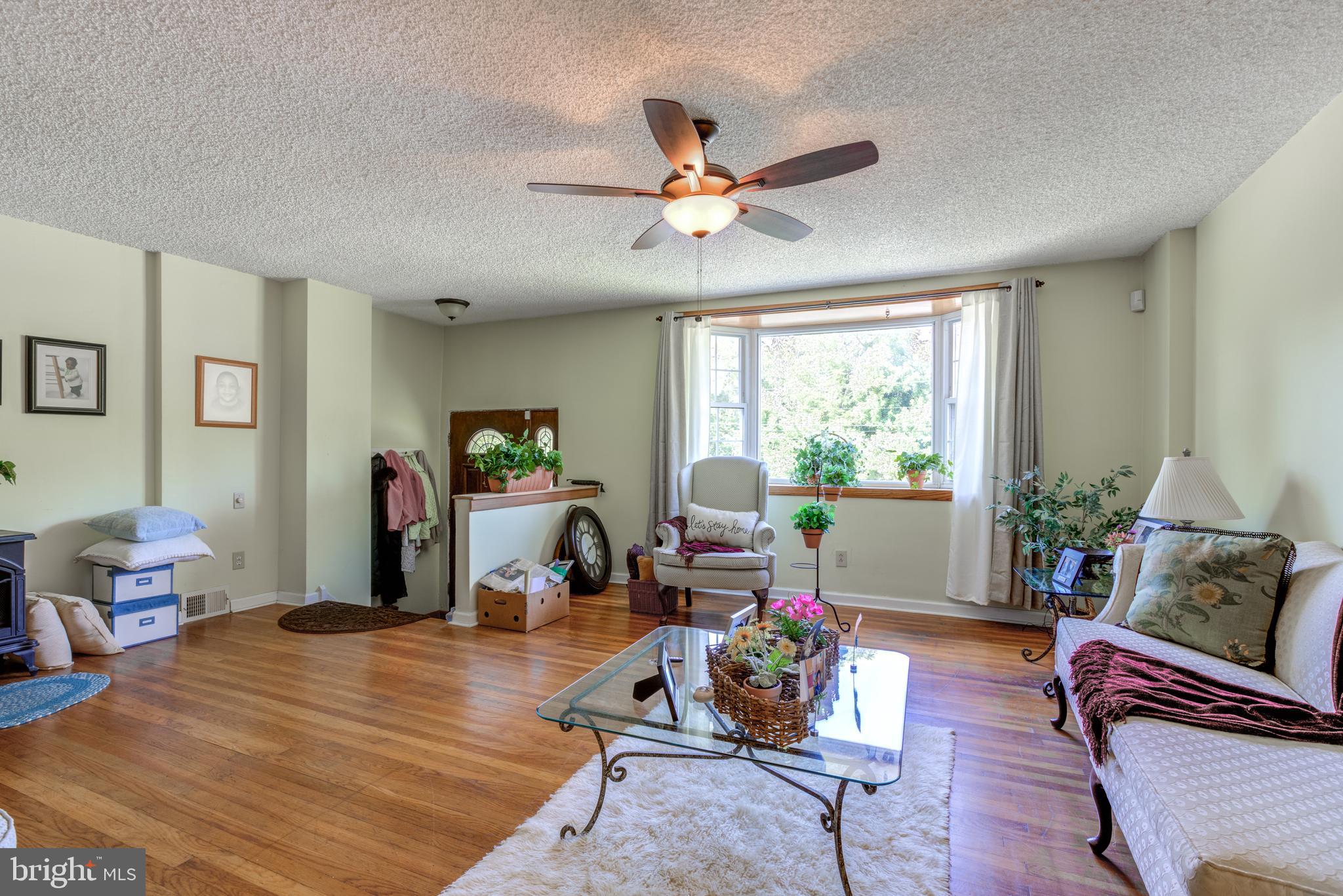 4014 Powell Road Brookhaven, PA 19015 - Photo 6 of 37