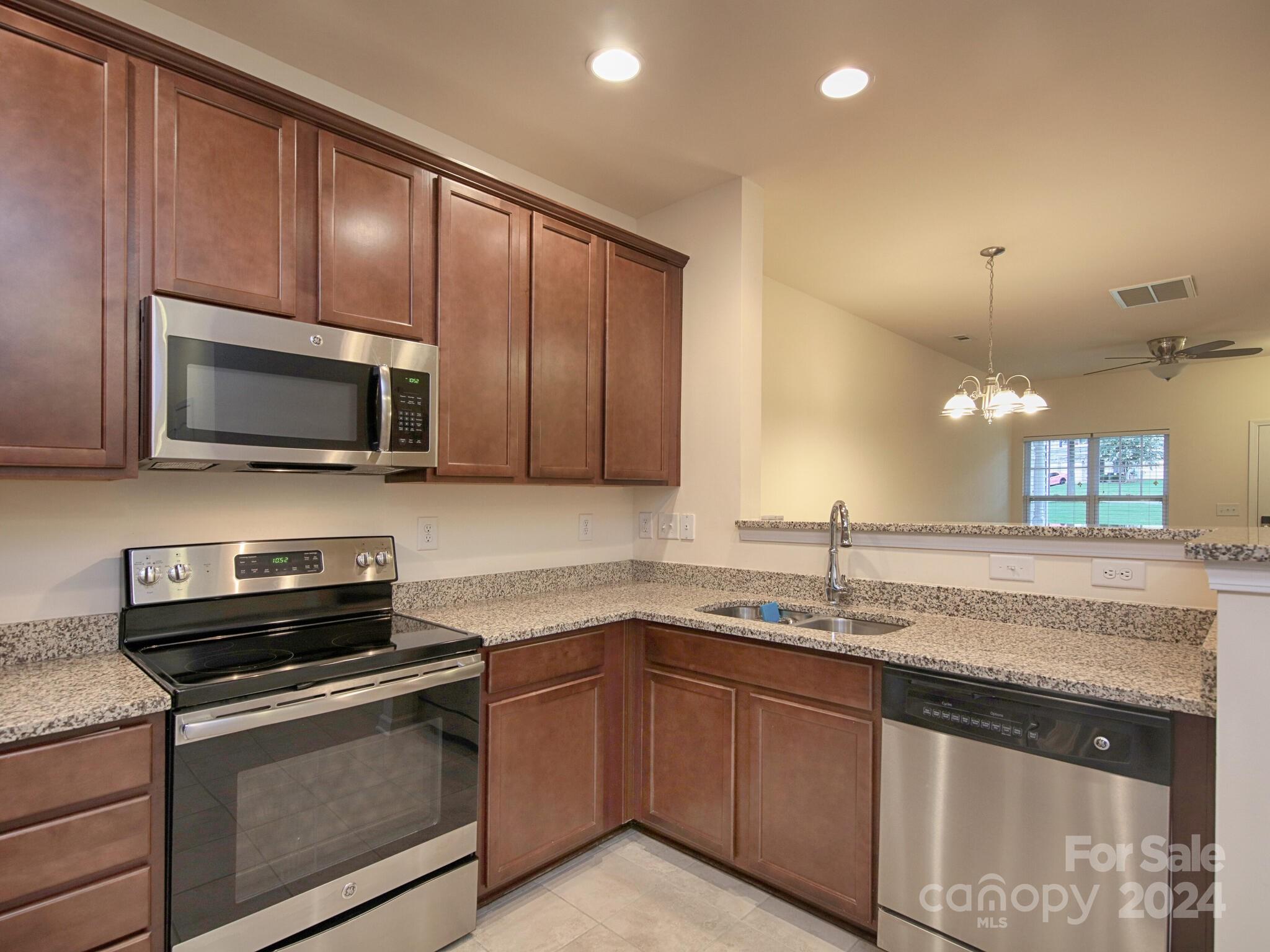 162 Limerick Road, Unit B Mooresville, NC 28115 - Photo 14 of 42 Gallery Image 14